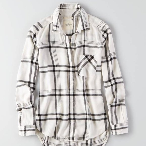 American Eagle Outfitters Tops - AEO Boyfriend Fit Flannel